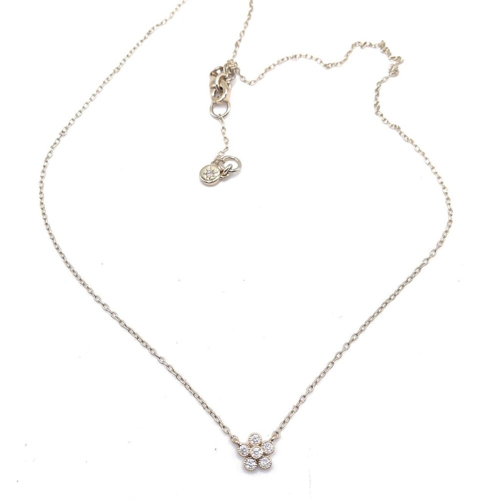 Petits Bijoux Flower Chloe + Isabel Necklace - N434g